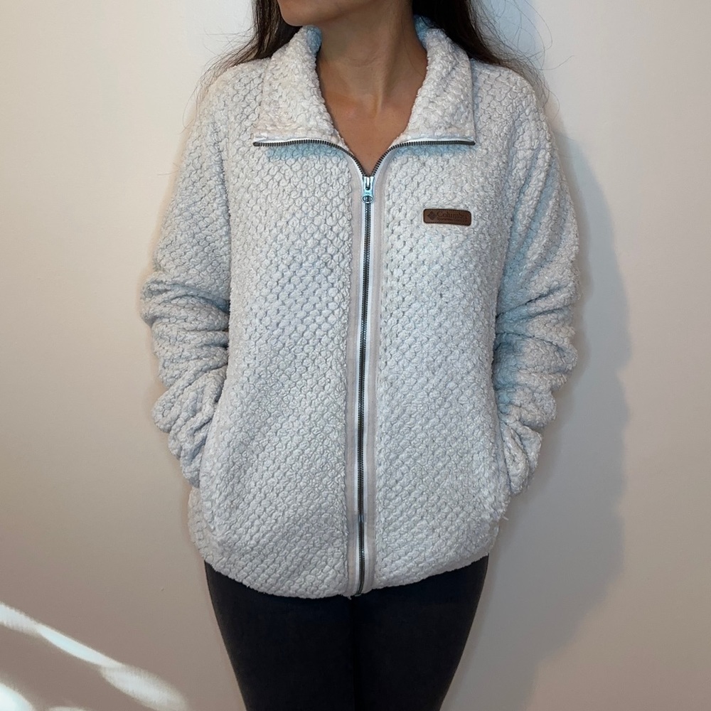 Columbia Women’s Full Zip Sherpa Fleece in Chalk/Cream/White size Medium